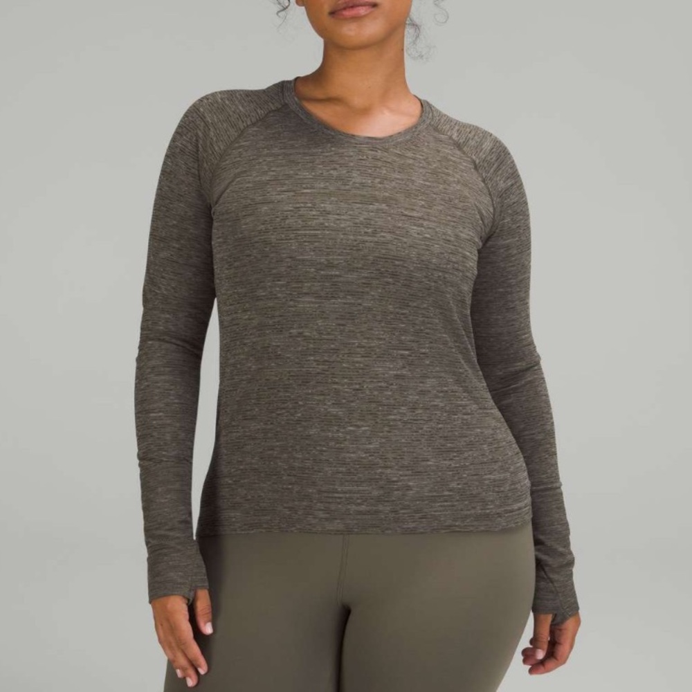 Swiftly Tech Long-Sleeve Shirt 2.0 *Race Length Wee Are From Space Army Green 8